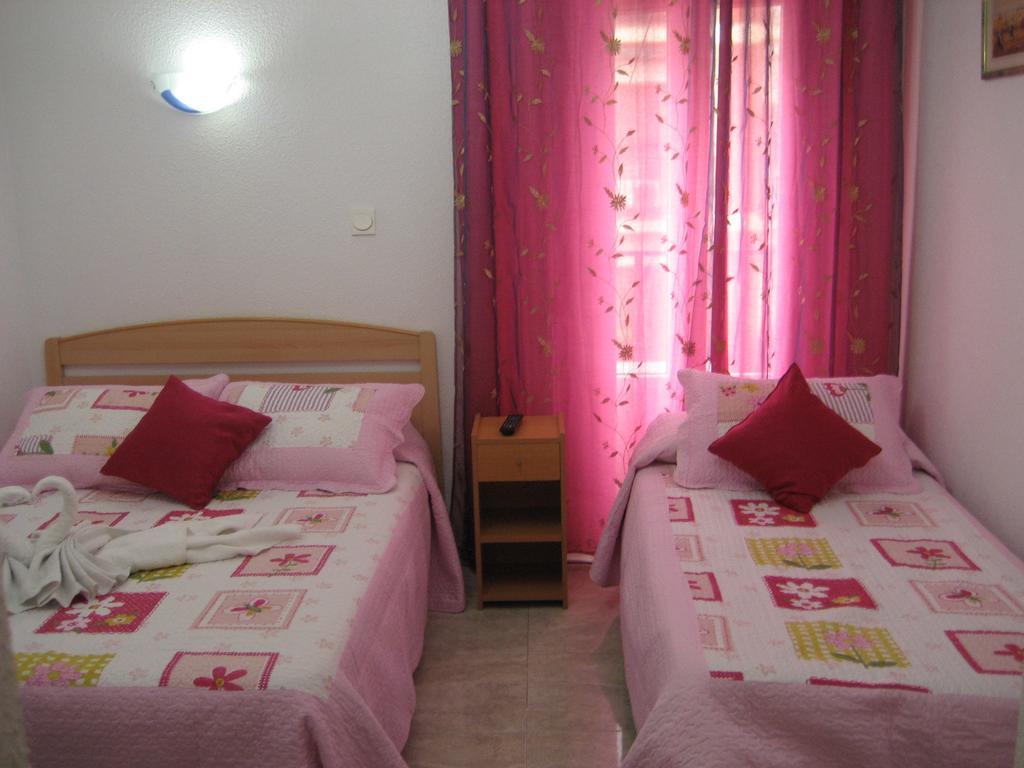 Hostal Huespedes Toledo Madrid Room photo